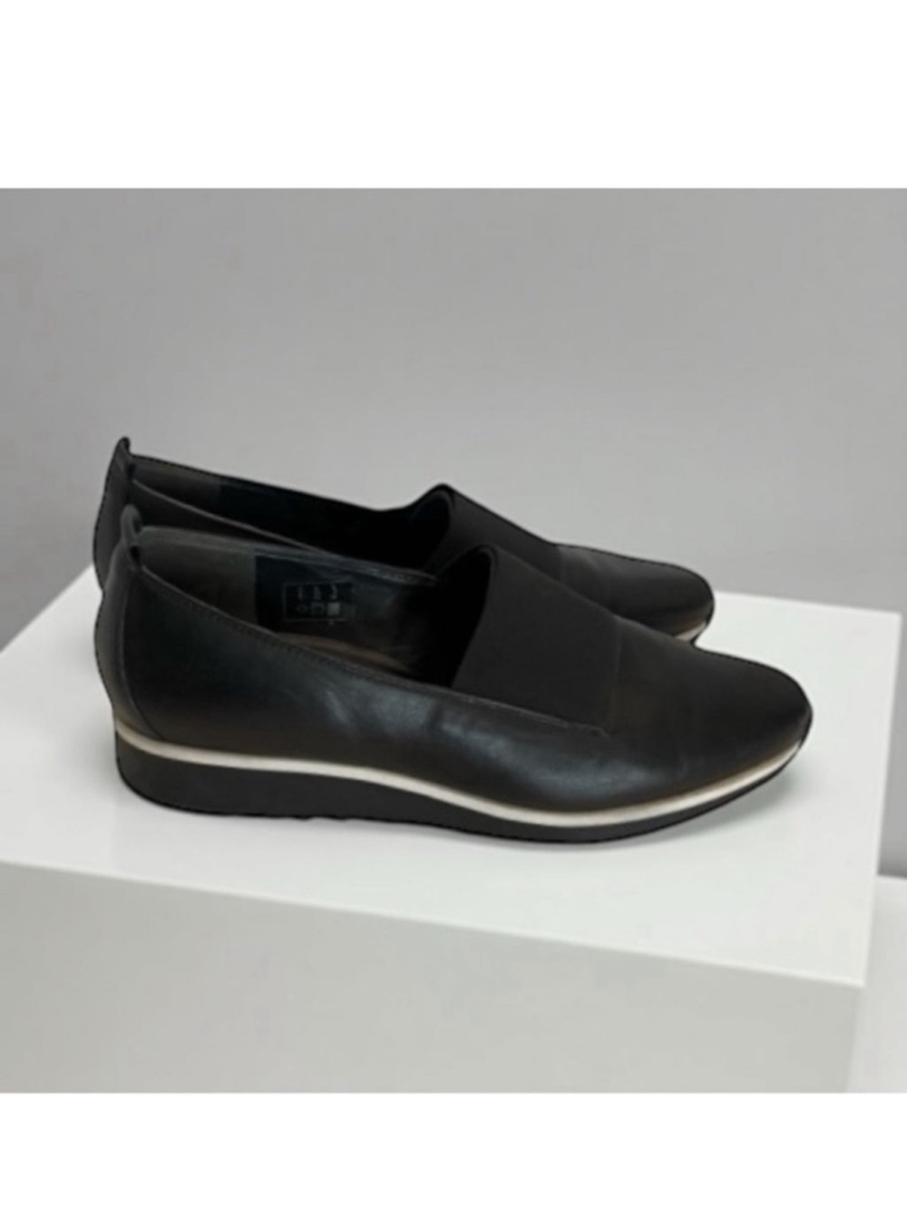 Hogl Australian brand black leather slip on grip sole comfort shoe size 10
